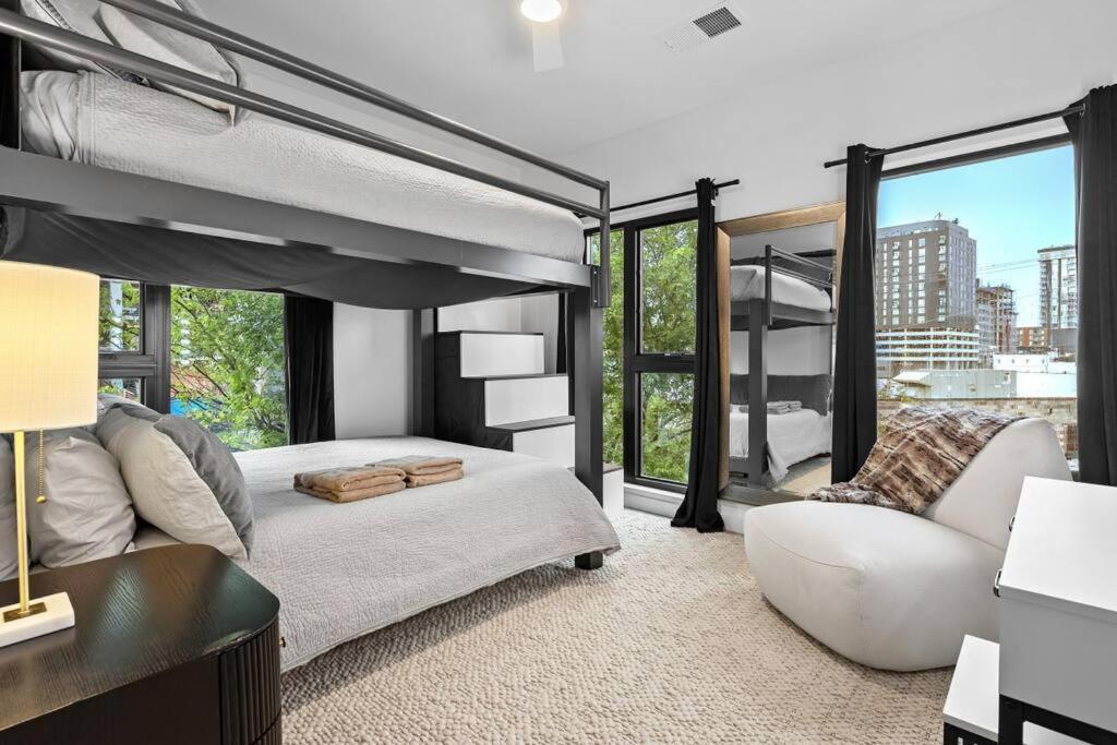 Skyline View, Pool, Gym, Balcony'S, Walk To Bway! Apartment Nashville Exterior photo